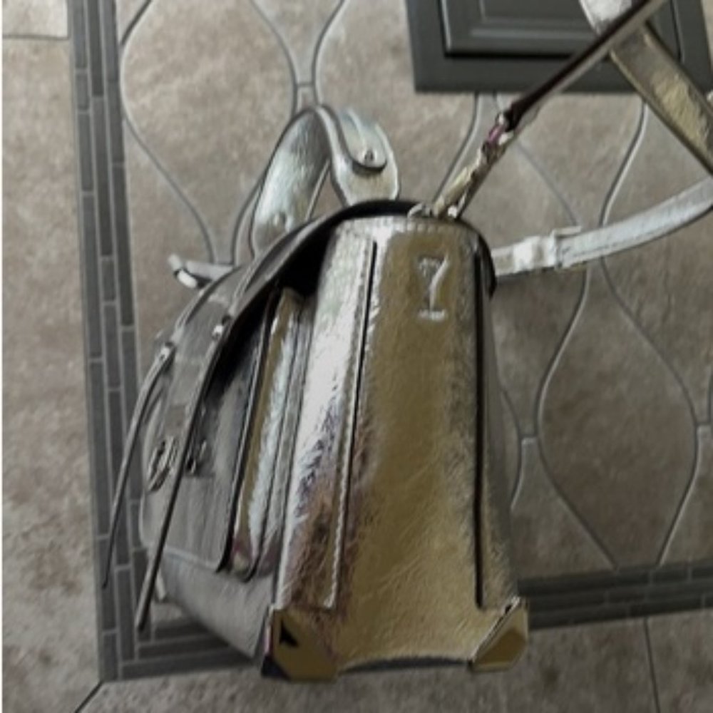 Michael Kors Manhattan Medium School Satchel - Picture 5 of 15